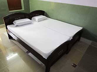 Srinivasa Lodge, Ongole 3